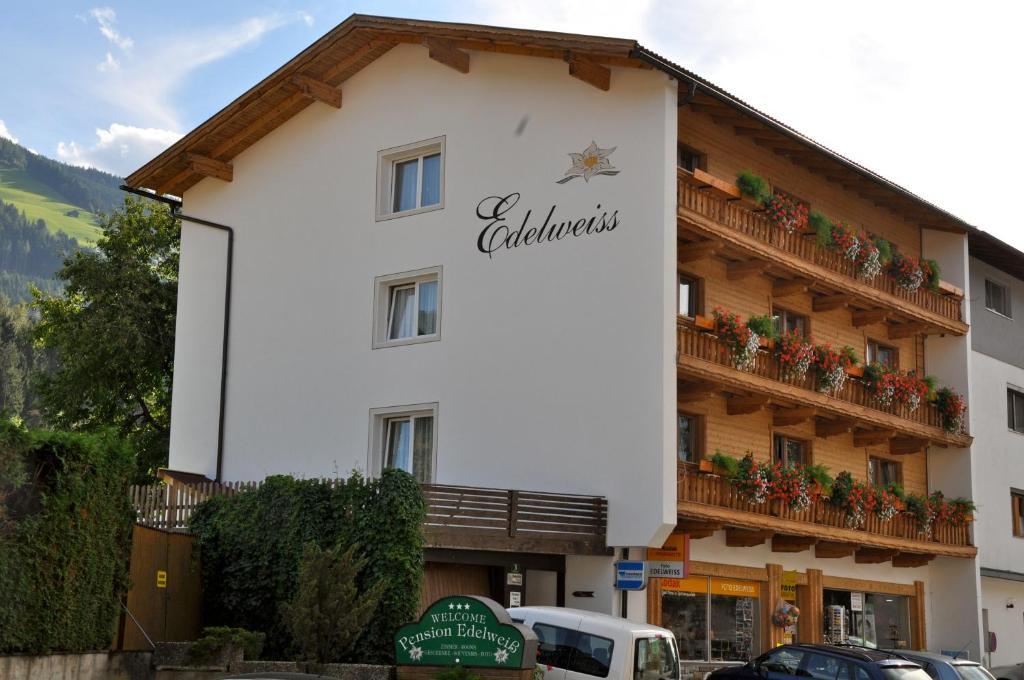 Gaestehaus Pension Edelweiss Kolsass Ngoại thất bức ảnh